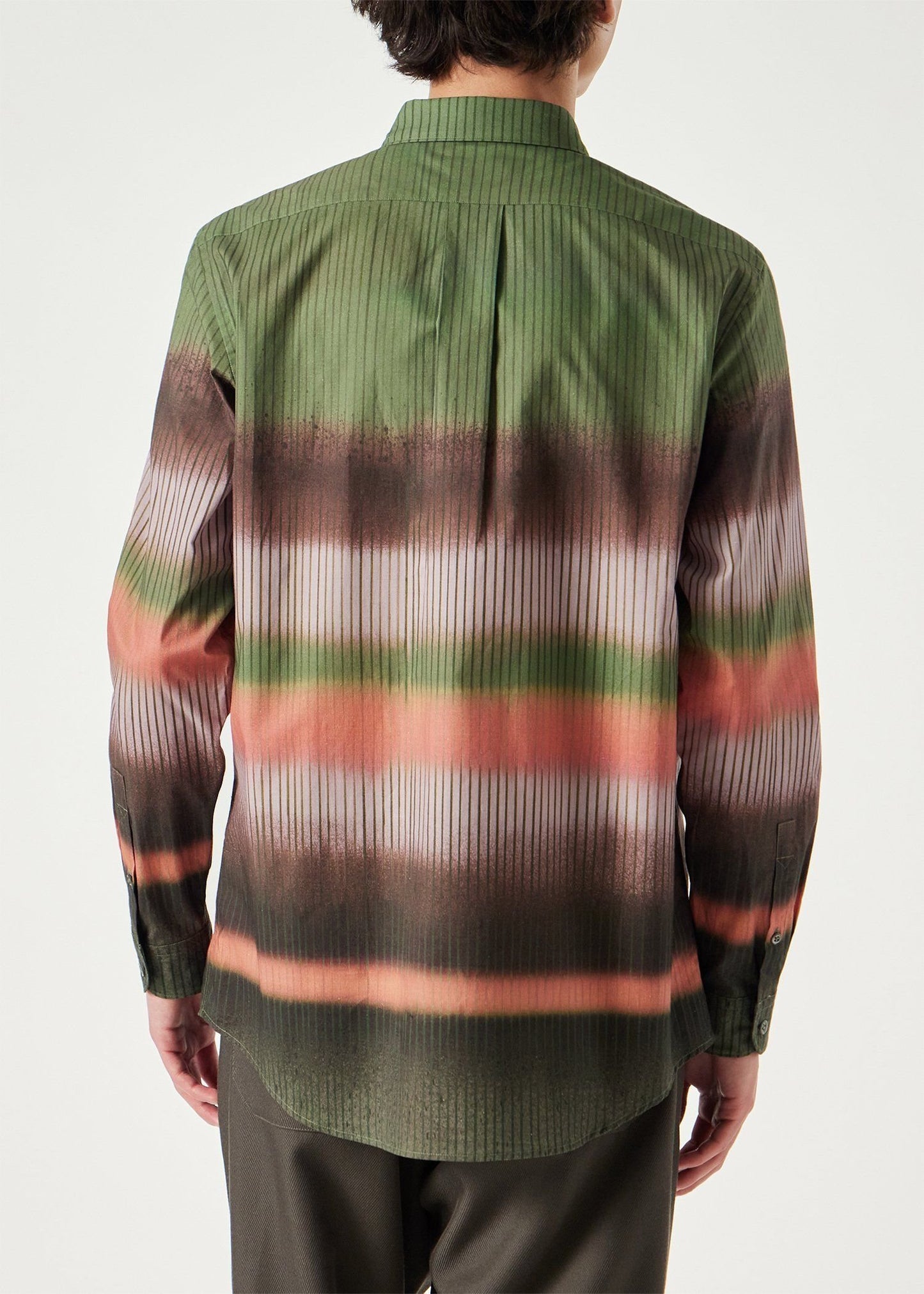 Gradient Stripe カジュアルシャツ