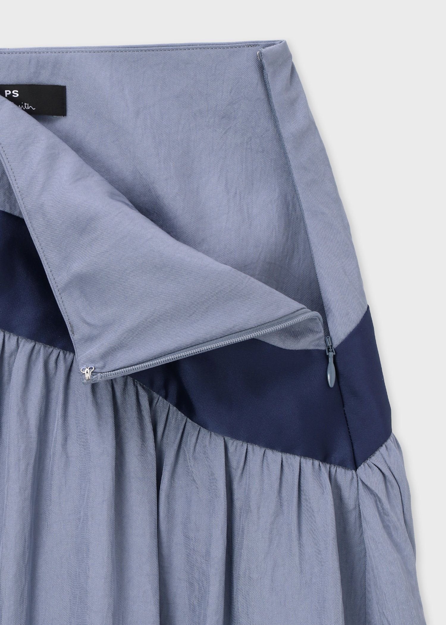 スカート