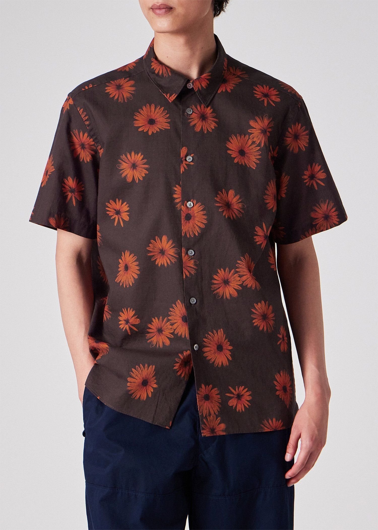 "Luminescent Floral" 半袖シャツ