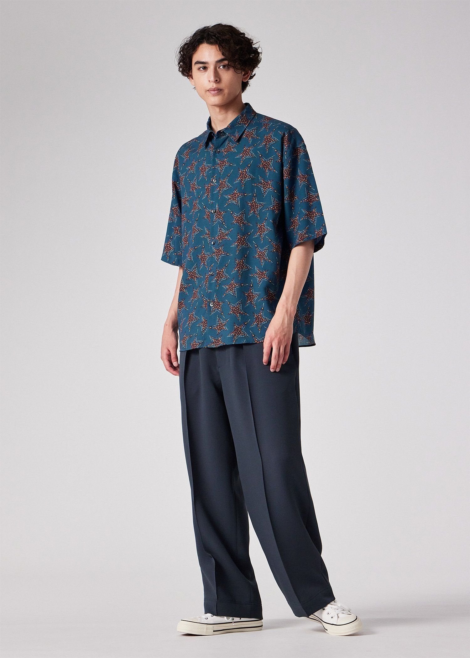 "Studs Star" 半袖シャツ【7/18より発売予定】