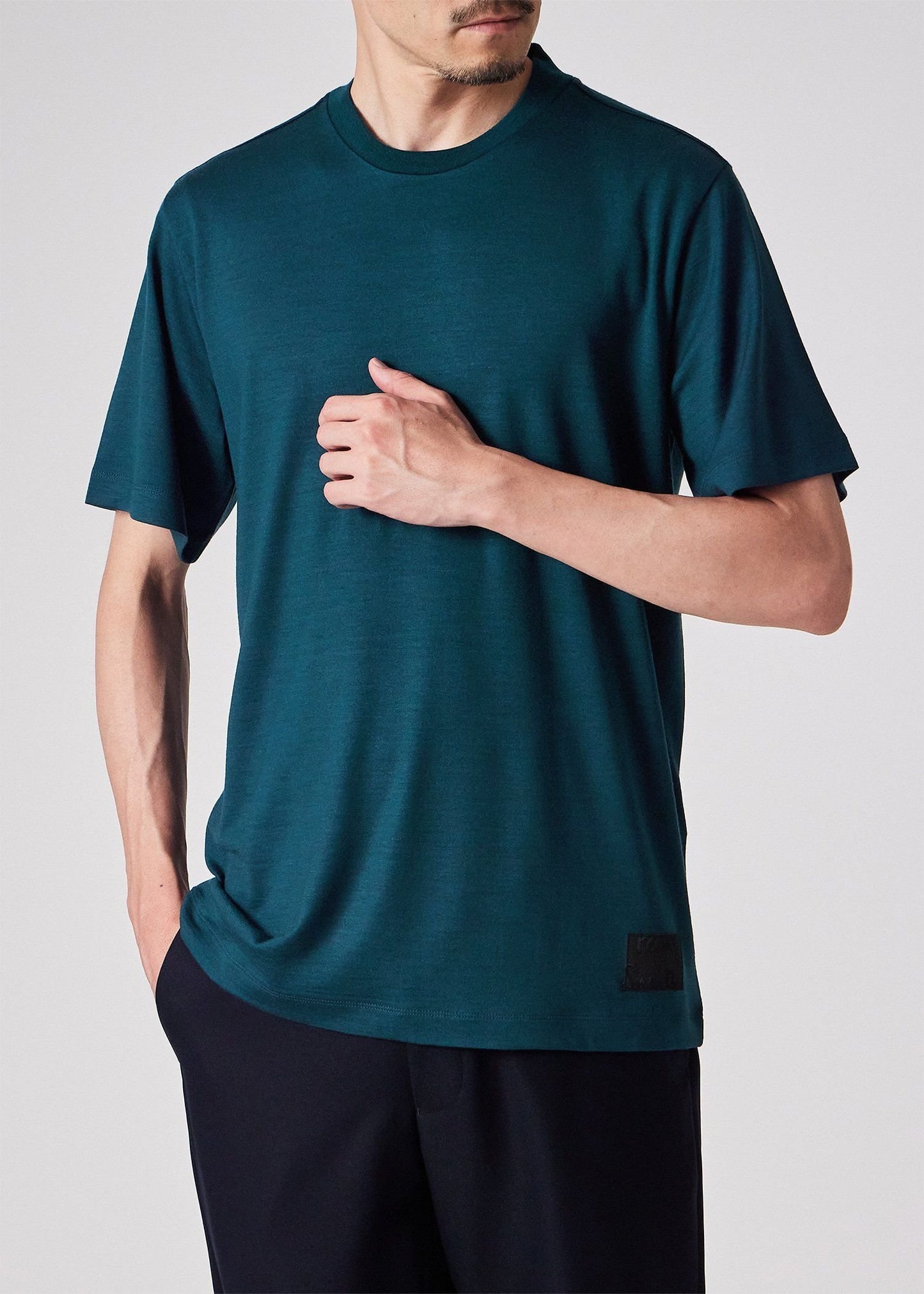 "Cropped Logo" テックウール Tシャツ