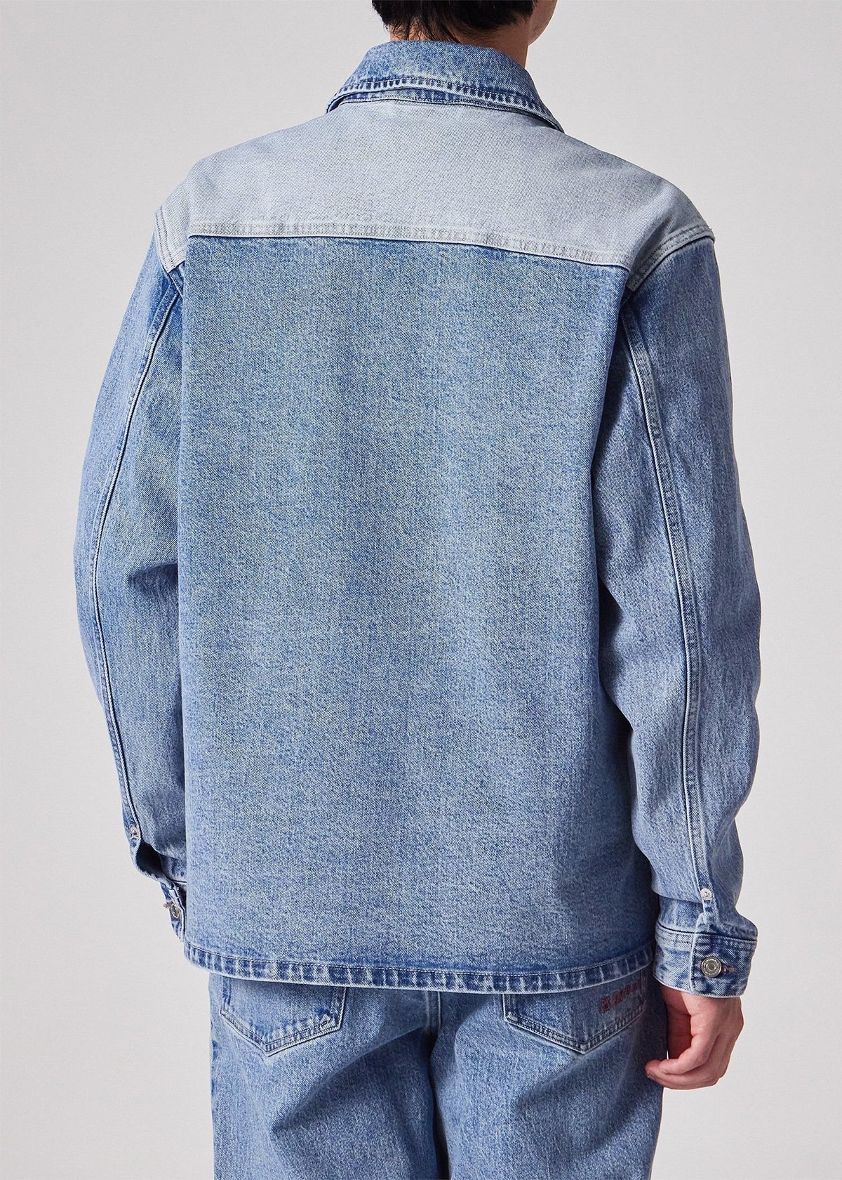ブルゾン