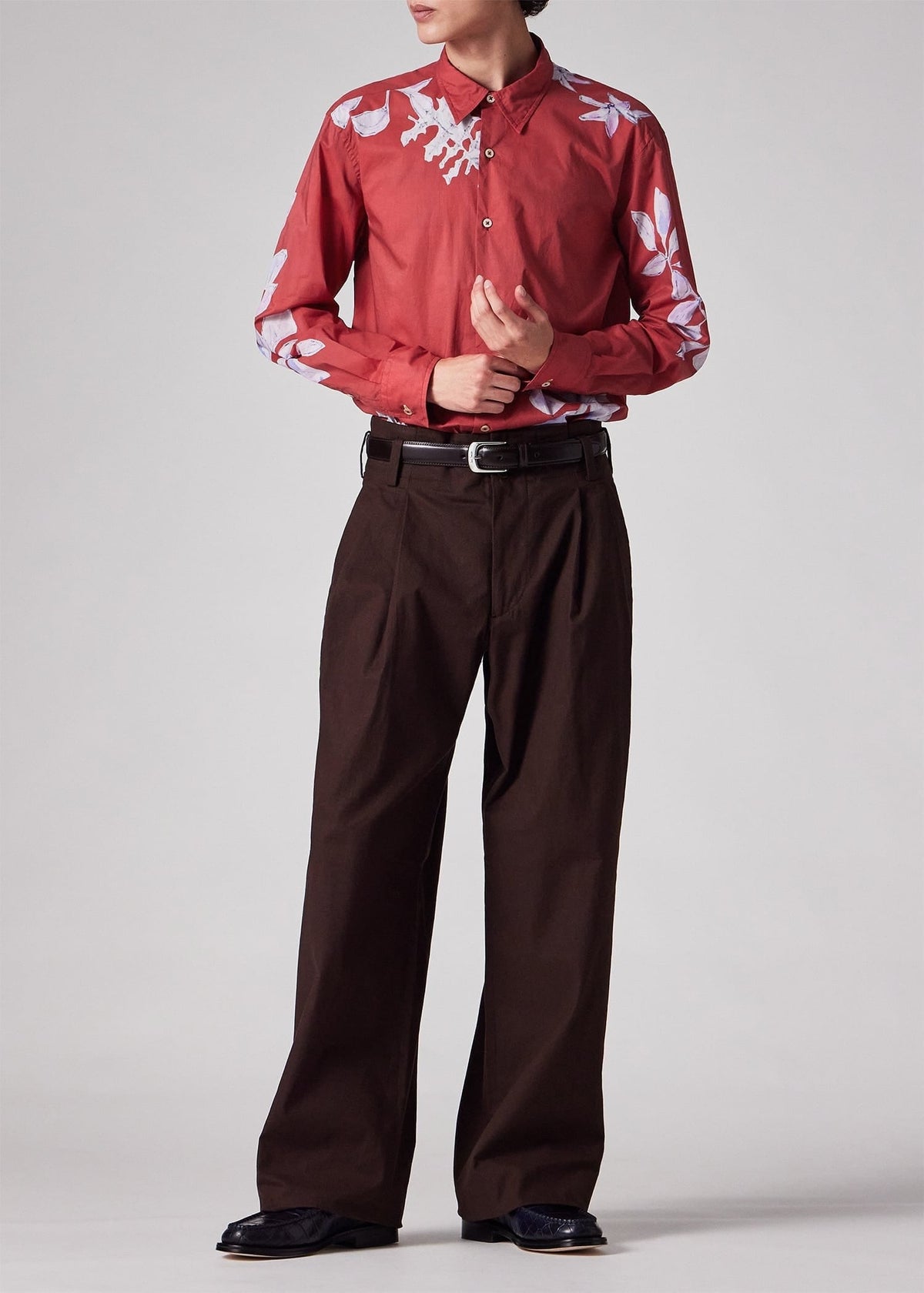 カジュアルシャツ