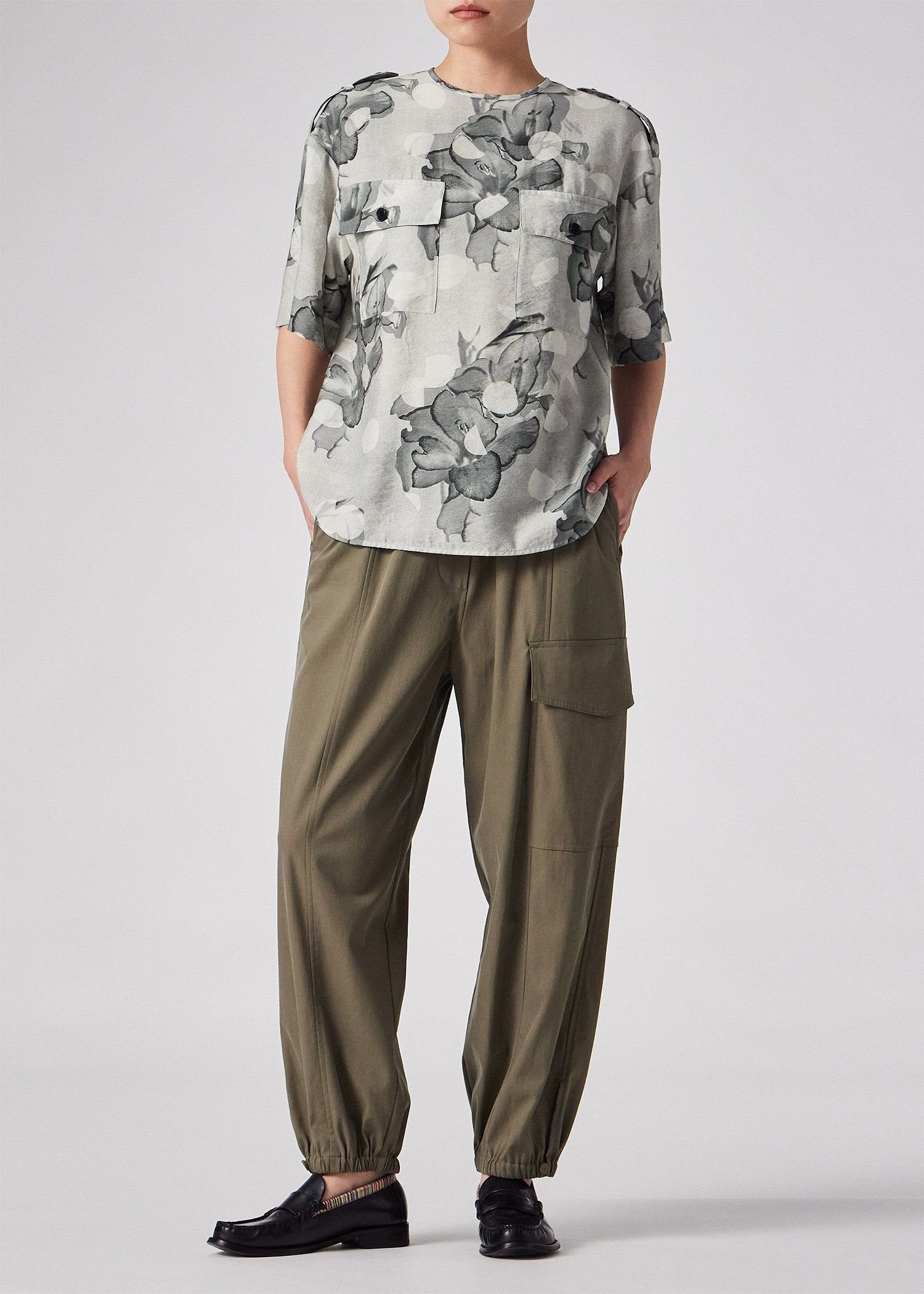 カジュアル半袖シャツ　Ｈ